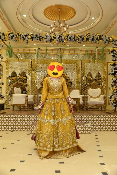 mehndi bridal lehenga