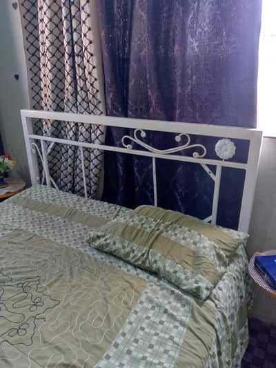 Iron bed