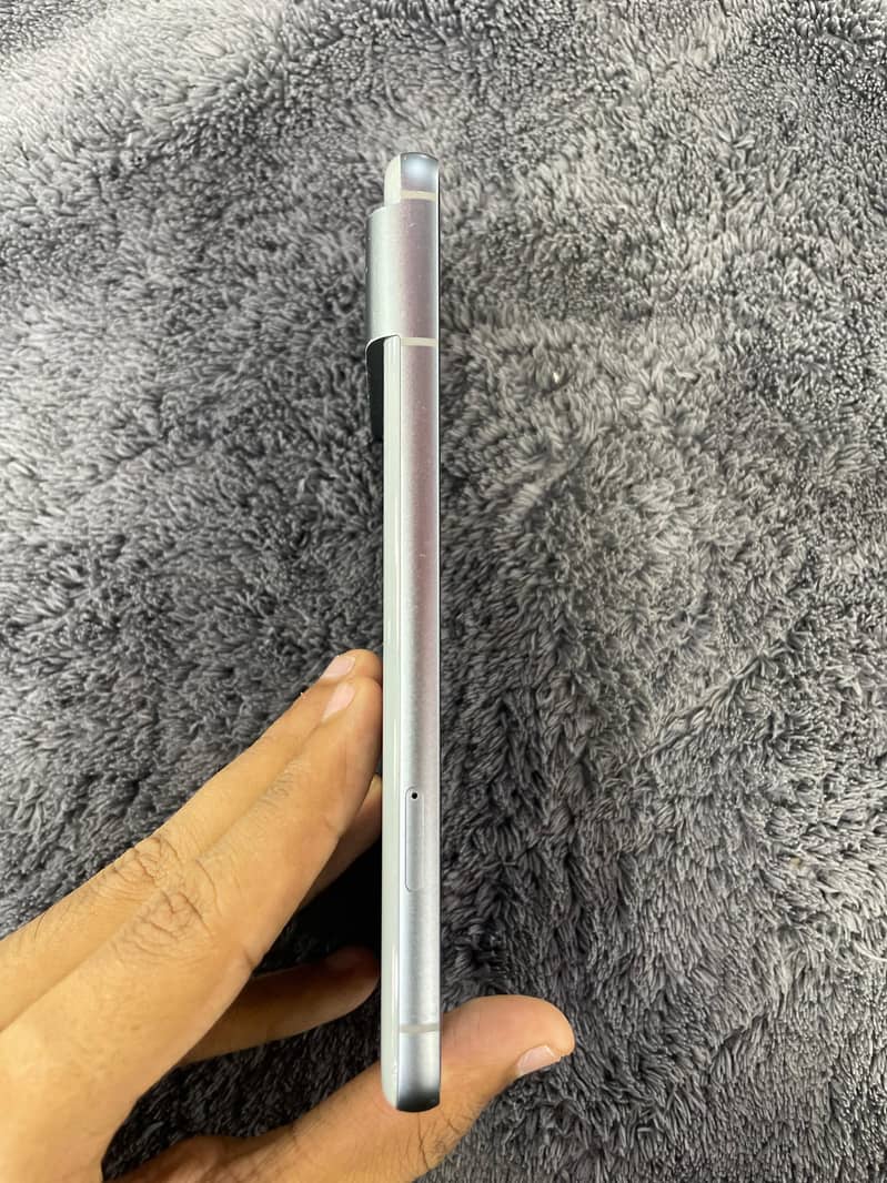 Google Pixel 8 0