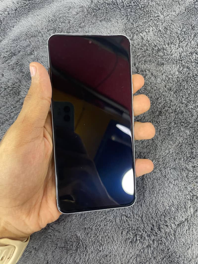 Google Pixel 8 5