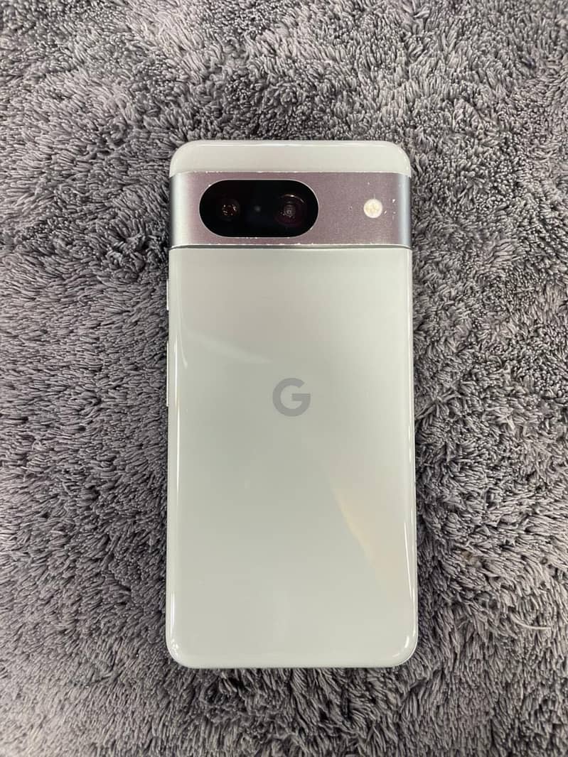 Google Pixel 8 9