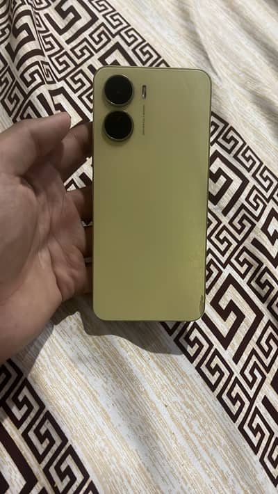 Vivo Y16