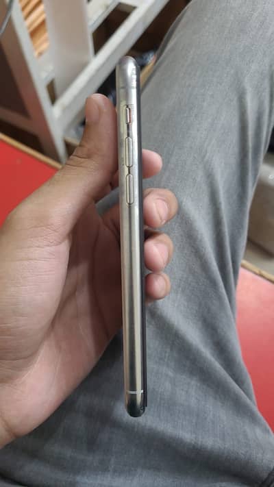 11 pro 256gb jv mint condition