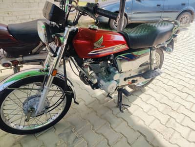 Honda 125 self start model 23/24