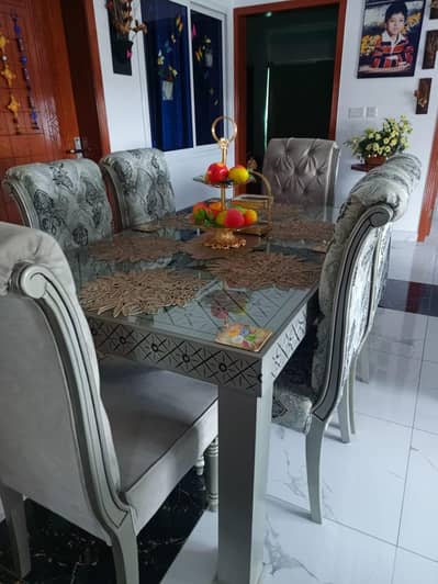 dining table with 6 chairs