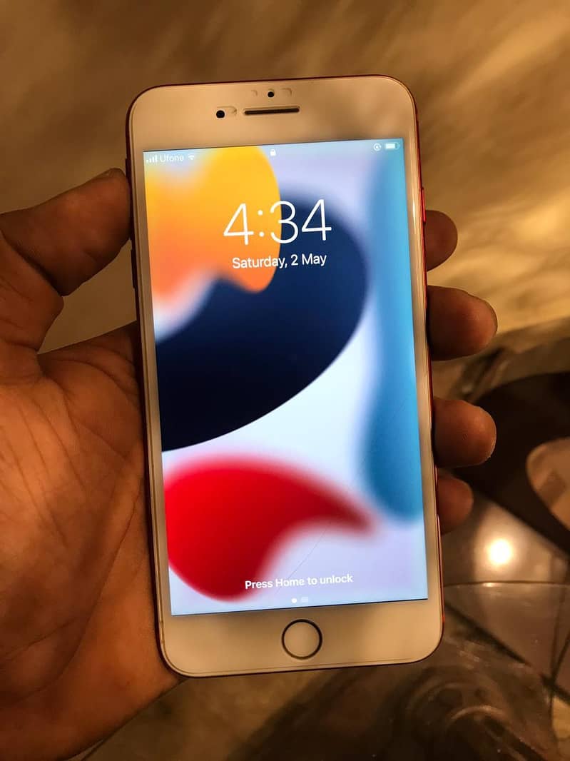 Apple iPhone 7 Plus 0