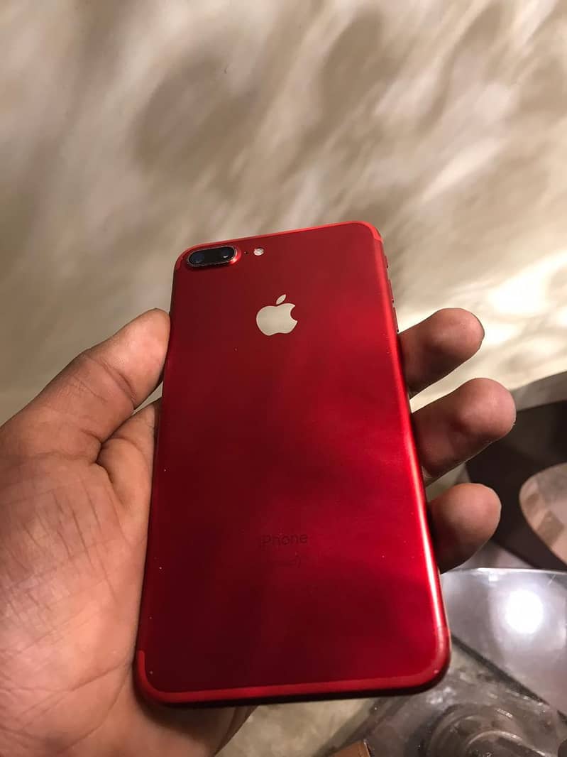Apple iPhone 7 Plus 2