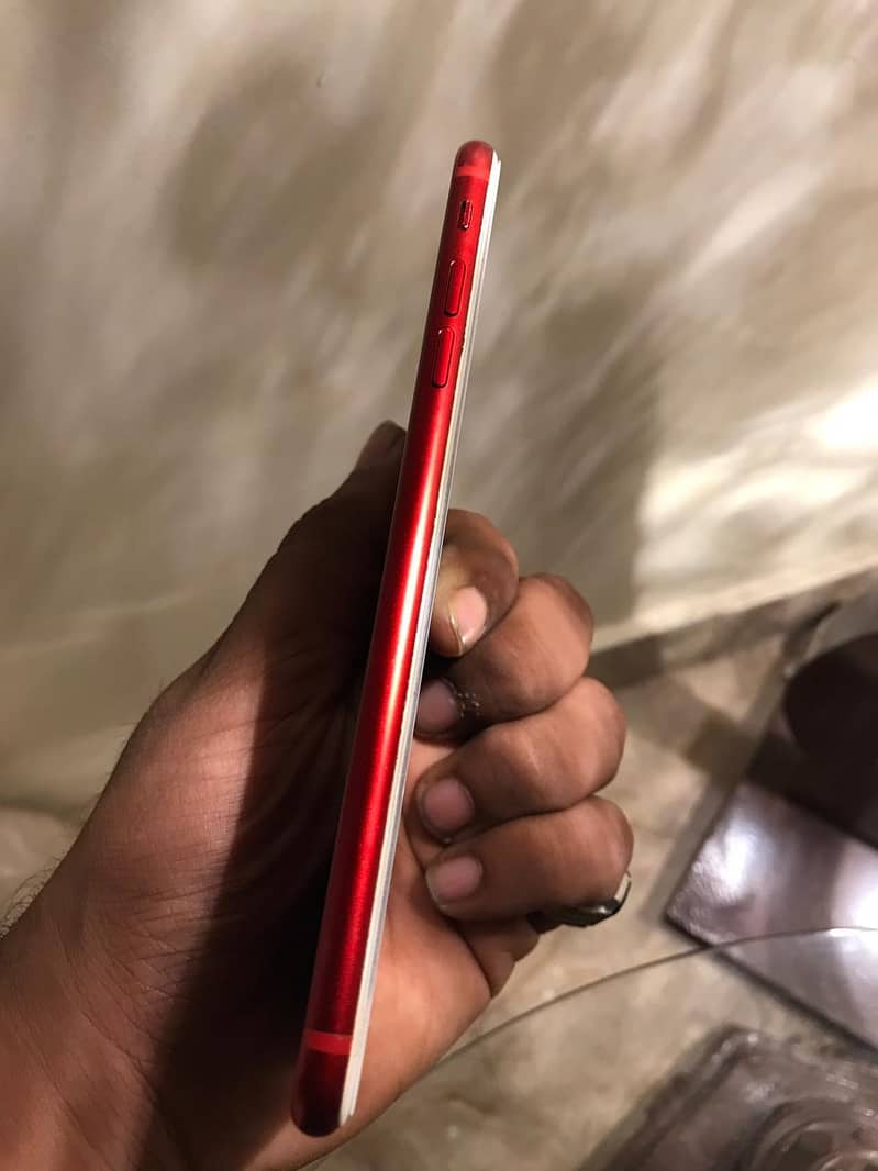 Apple iPhone 7 Plus 6
