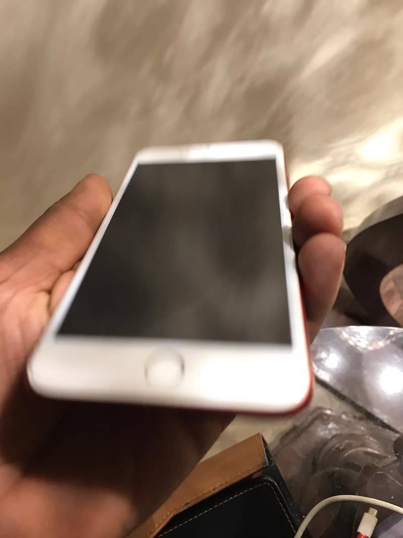 Apple iPhone 7 Plus 12