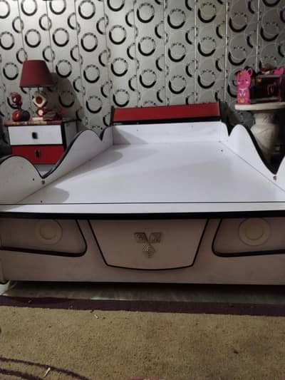 Kids Racing Car Beds (Set of 2) with 1 side table