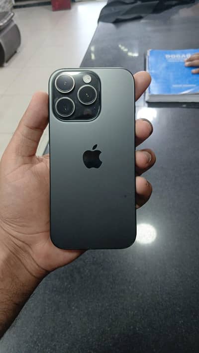 Apple iPhone 16 Pro