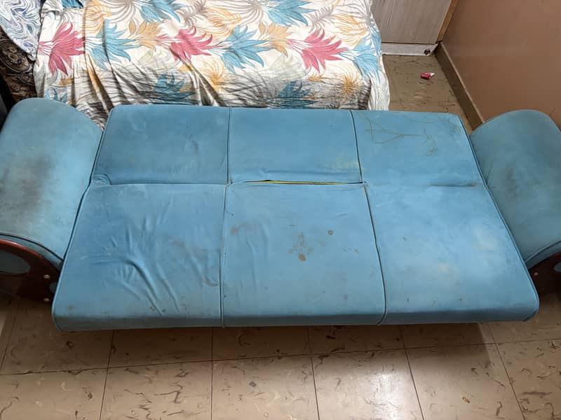 Sofa come bed 1