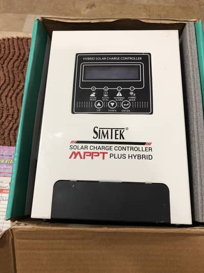 SIMTEK MPPT Plus Hybrid Solar Charge Controller 85A – Under Warranty