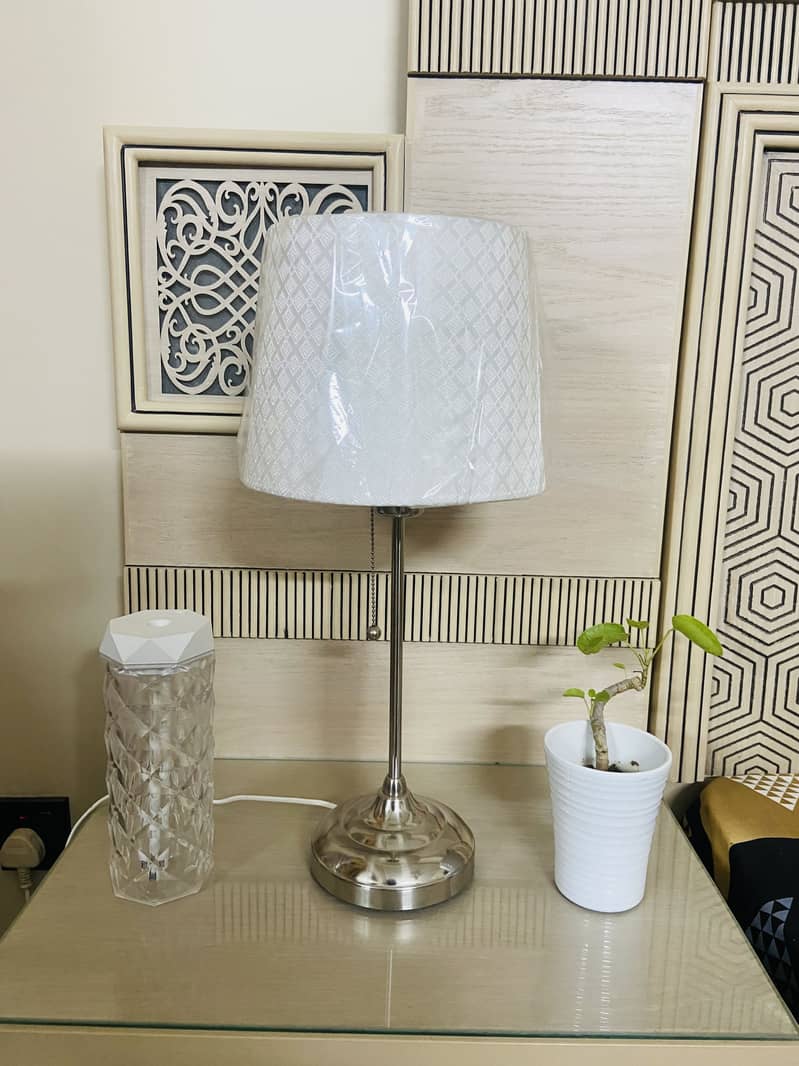 Table lamp 1