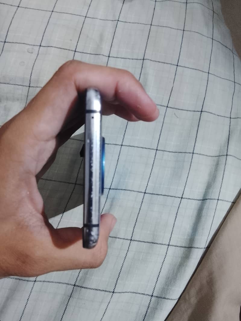 One Plus 7T 6