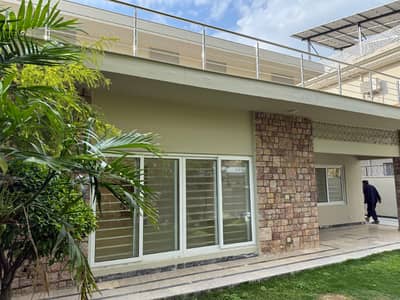 1.5 Kanal House For Rent In F-8