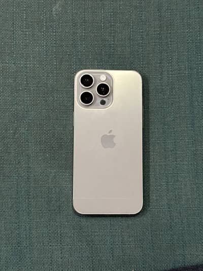 IPhone 15 Pro Max factory unlocked