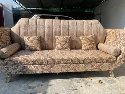 Sofa Set for sale New he me ne 70k me Liya tha