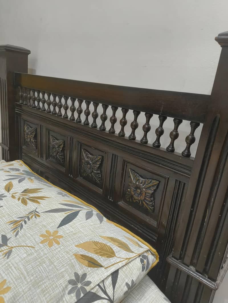 2 single beds 1