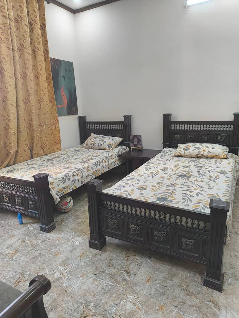 2 single beds 7