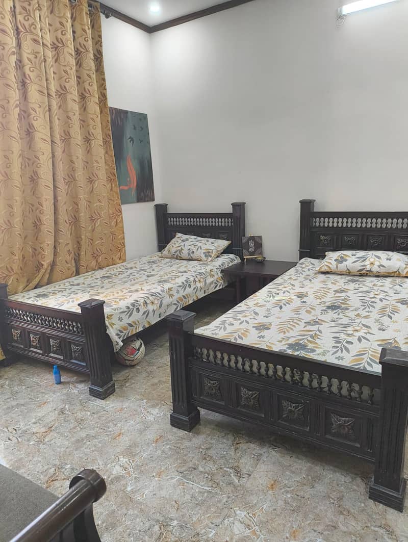 2 single beds 8