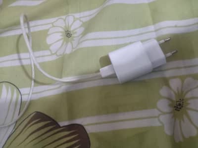 type se to type se original Samsung cable ke sath