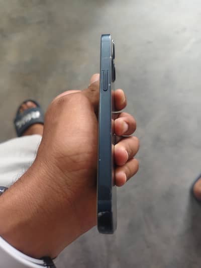 Apple iPhone 13 factory unlock with box