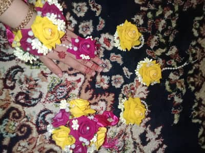Floral jewelry
