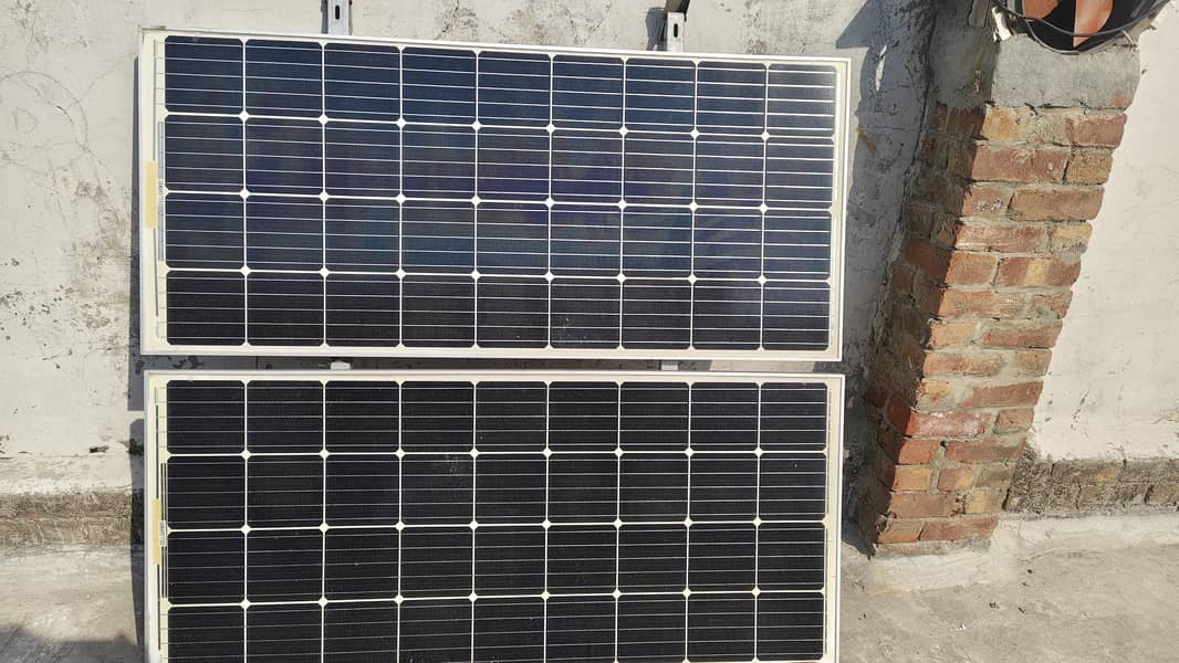 solar panels and controller 1