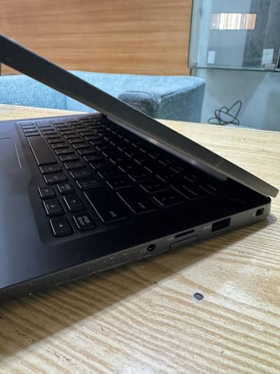 Dell Latitude 7400 Premium | Intel Core i5 8th Gen | 8GB RAM | 256GB