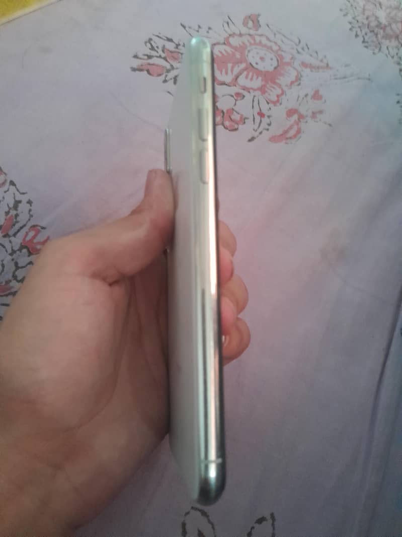 Apple iPhone X 1