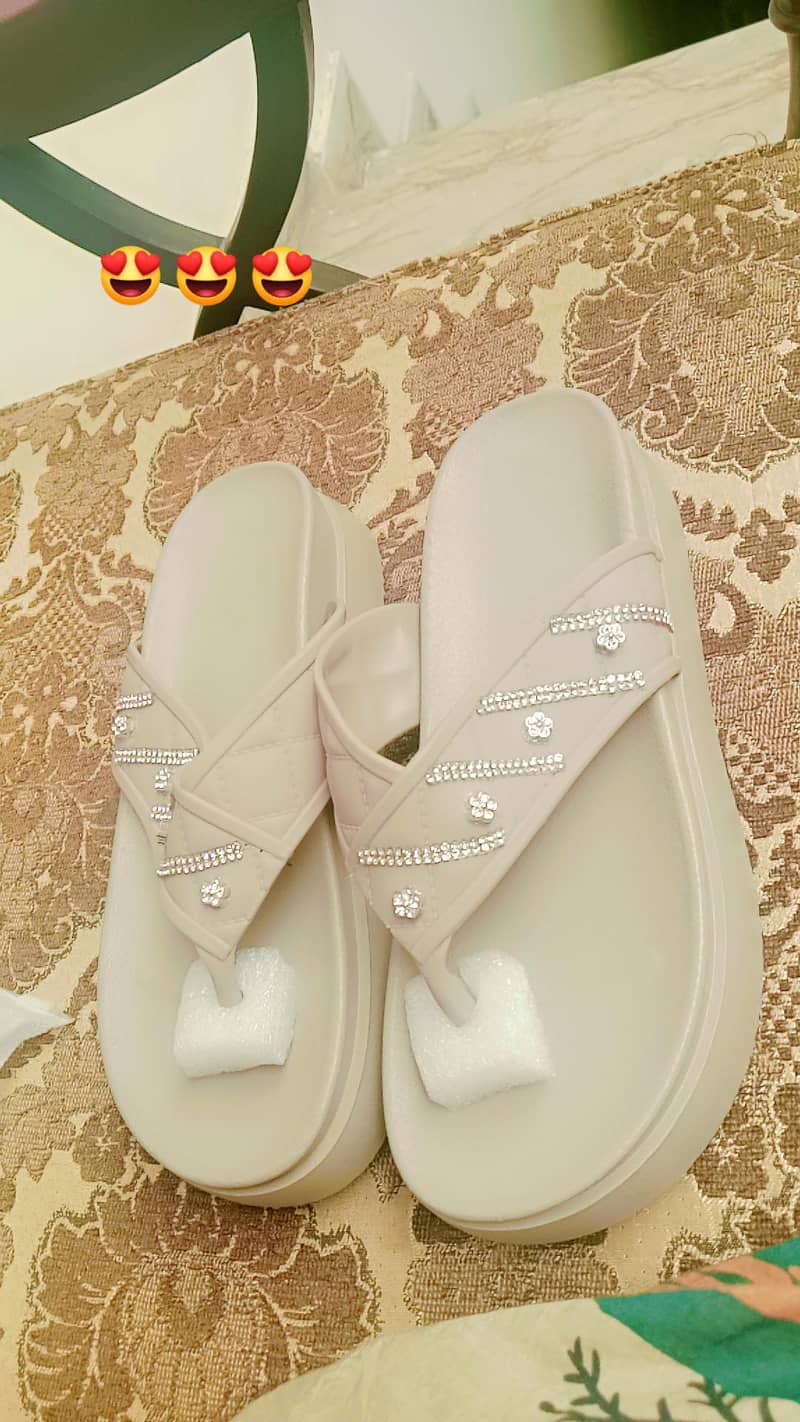 rough chappal 6