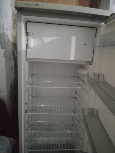 changhung ruba small fridge with freezer