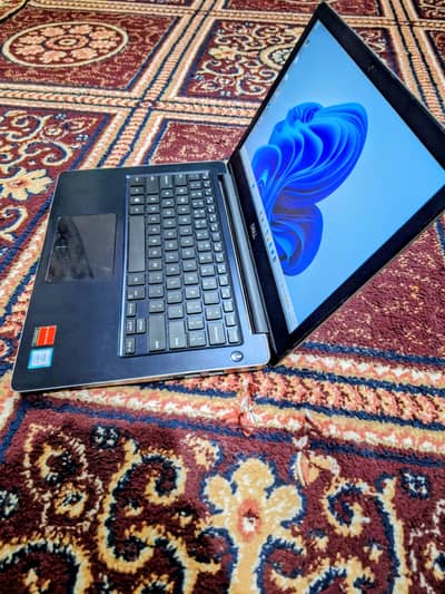Dell inspiron Core i7 8 Gen 4gb grapic card 8/256 exchange with Mobile