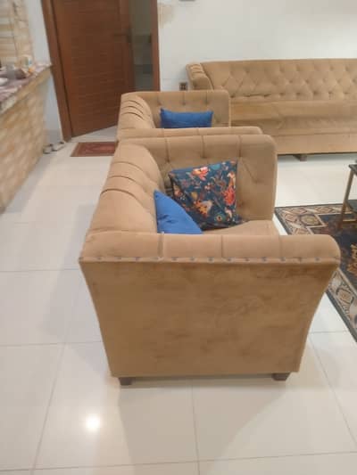5 seater hom used sofa set good condition