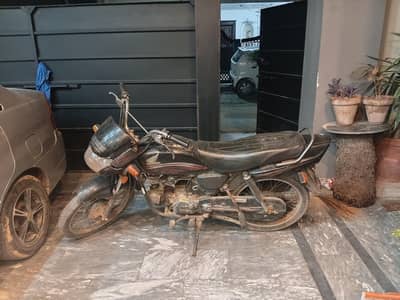 honda prider Black colour