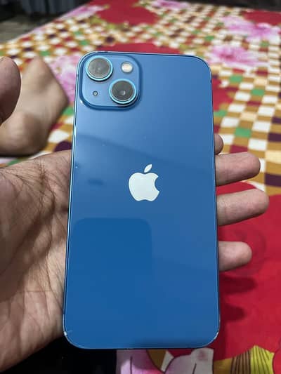 Apple iPhone 13