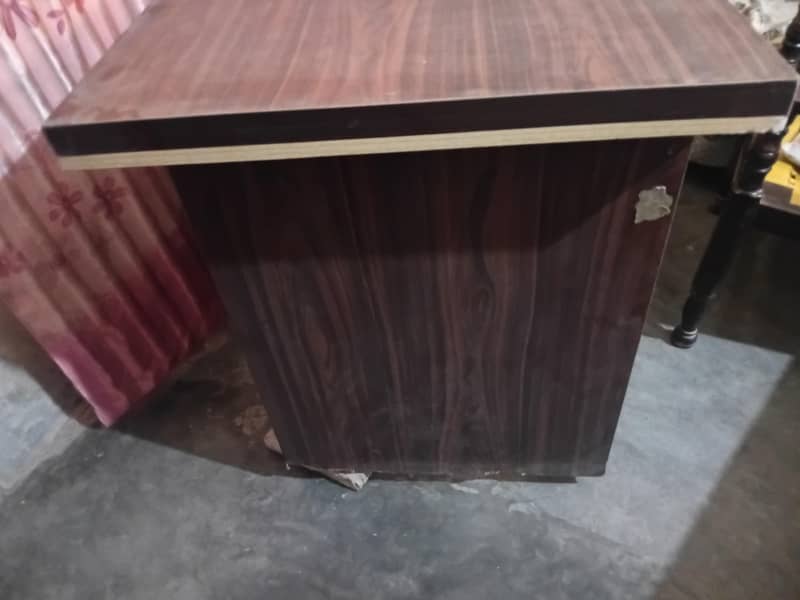 fine study table 0