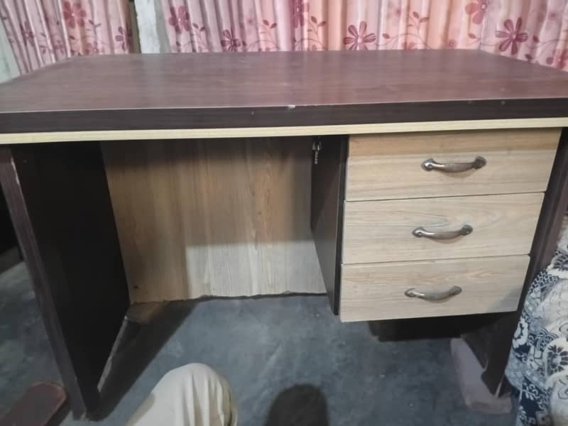 fine study table 1