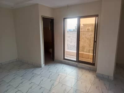 Perfect For Bachelors, Boys & Office. Rent This Stunning Flat