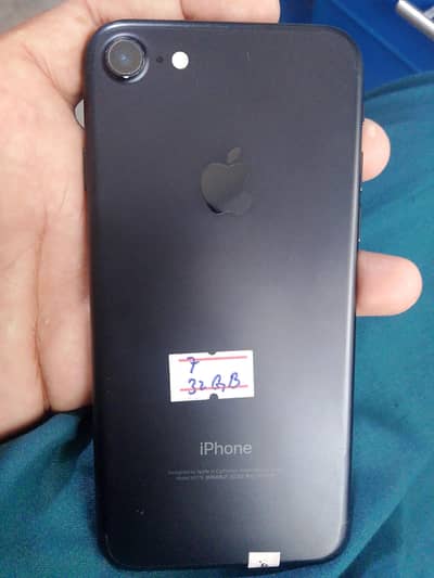 Apple iPhone 7