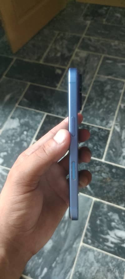 iphone 16 non pta jv with box