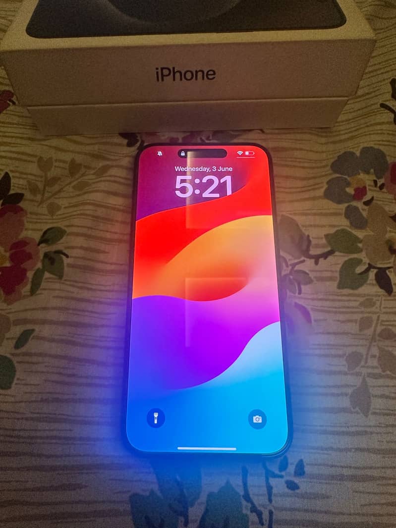 Apple iPhone 15 Pro Max 3