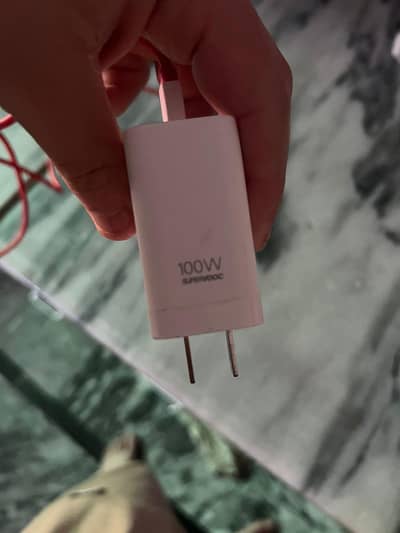 100 watt orignal oneplus charger and cable