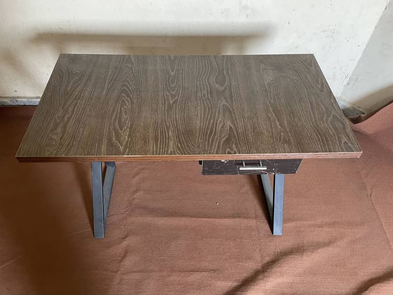 Office computer table 0