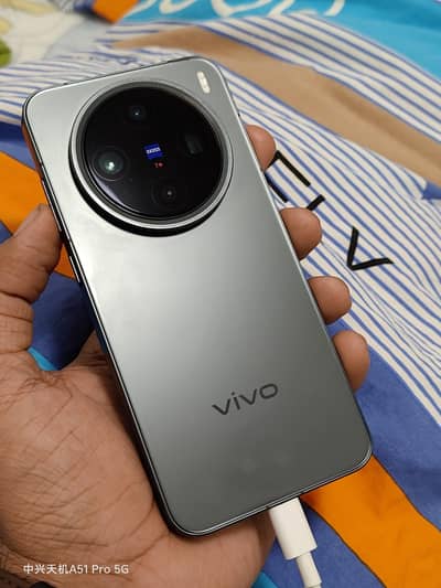 Vivo x200 pro mini ( 16 / 512 )