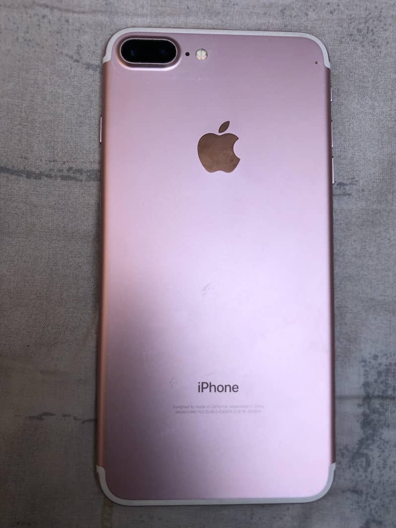 Apple iPhone 7 Plus 0