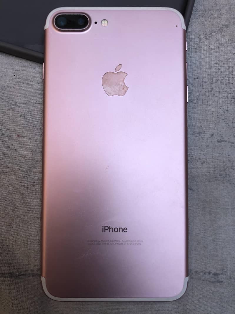 Apple iPhone 7 Plus 1