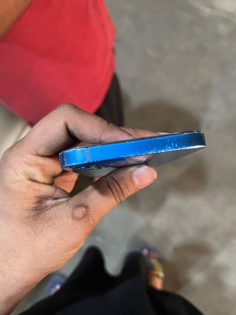 Apple iPhone 12 0