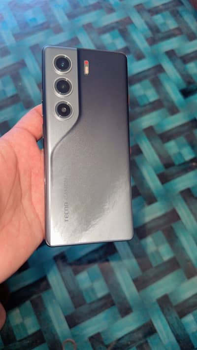 Tecno CAMON 40 Pro